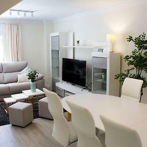 La Carihuela - Torremolinos Alquiler De Casa Vacacional Malaga