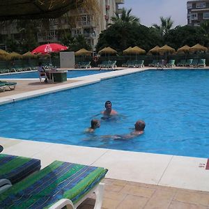 Studio In Hercules With Pool And Sea View